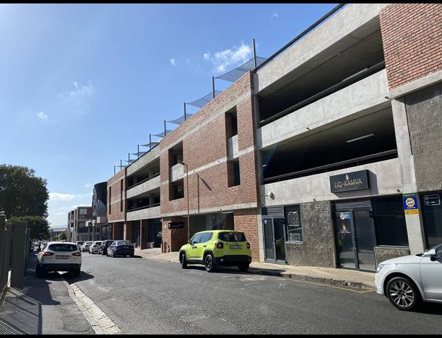 45M² RETAIL TO LET IN SALT RIVER